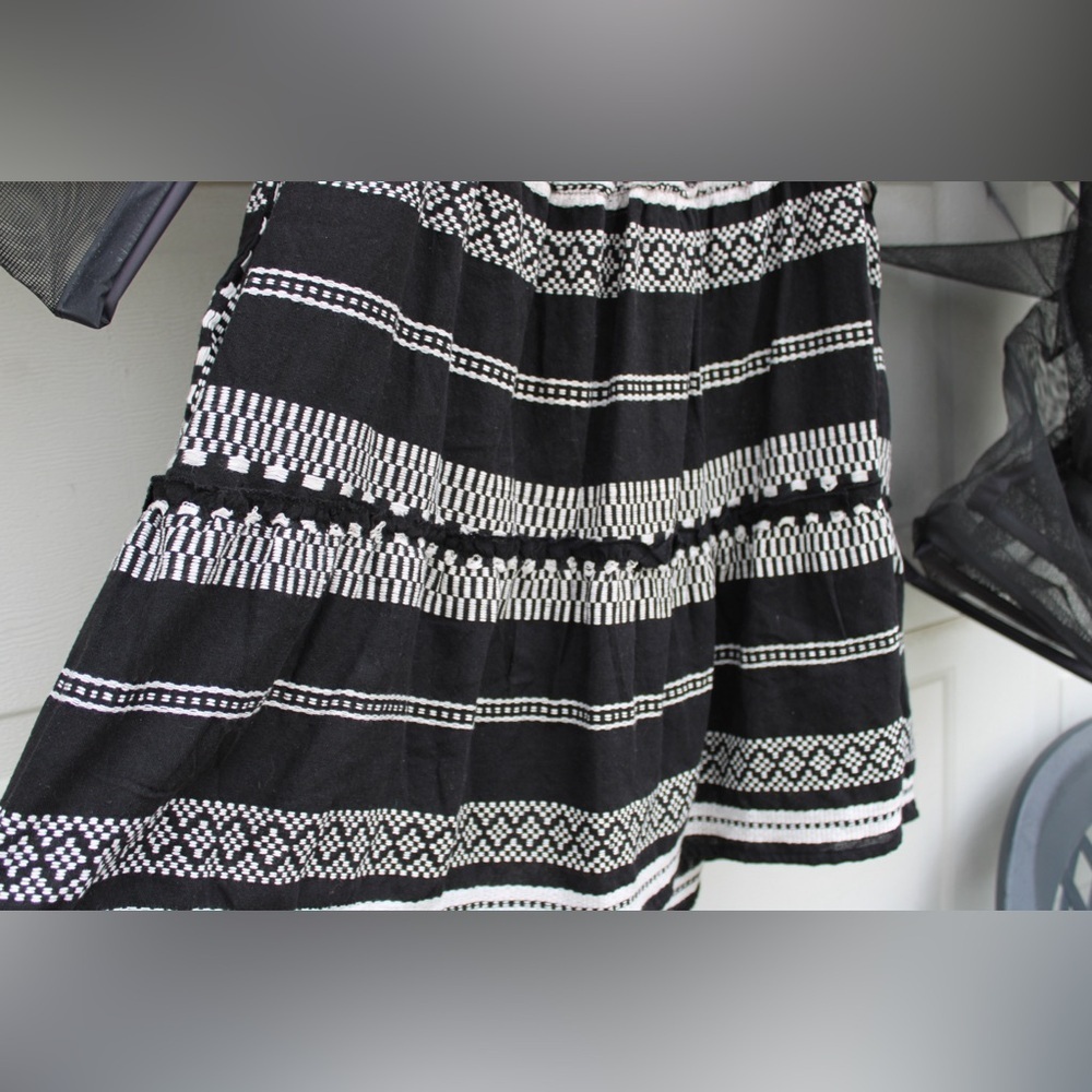 Elan Medium Mini Dress - Picture 3 of 7